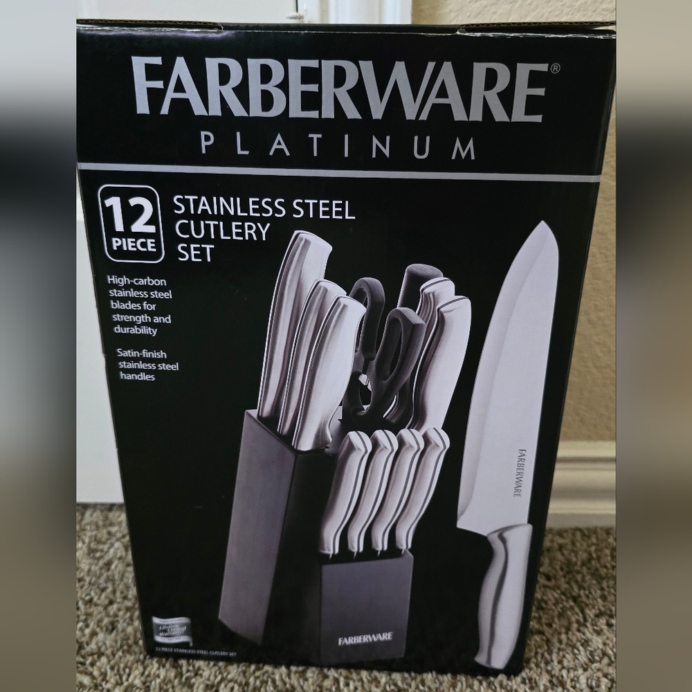 Farberware Knife Set - Brand New